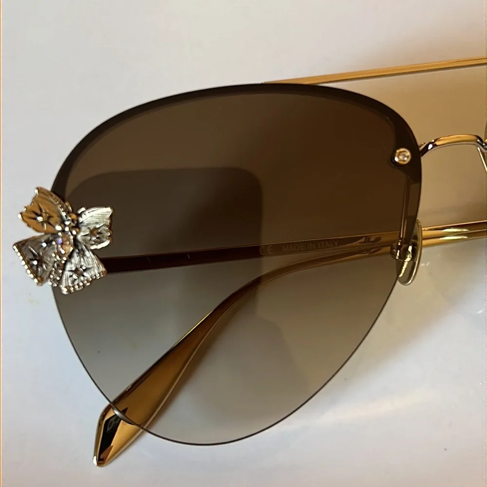 Alexander McQueen sunglasess. NEW! - Picture 5 of 15